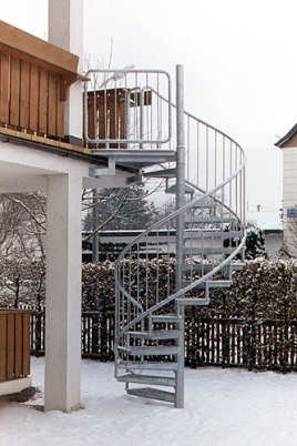 Treppe: BAVEG Auenspindeltreppe